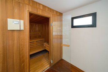 Modern and beautiful apartment for rent with stunning sea views.
