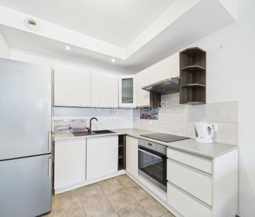 Dwa pokoje z garażem na strzeżonym osiedlu - Фото 2