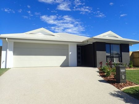 16 Antonia Court, Glenella - Photo 3