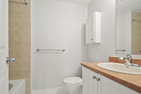 For Lease - 393 Chapman Mills Drive, Barrhaven, Ontario - Photo 5