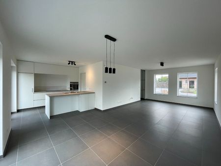 Energiezuinige nieuwbouwwoning te huur te Roeselare - Photo 5