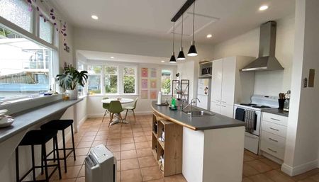 Hataitai, three bedrooms. - Photo 3