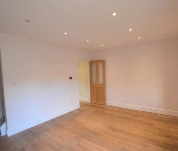 Rose Cottages, Hambrook Street, Charlton Kings, Cheltenham, GL52 - Photo 3