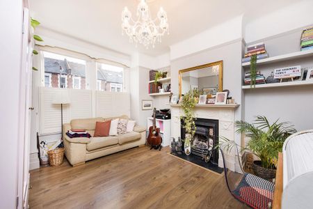 4 bedroom terraced house to rent - Photo 4