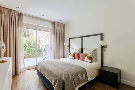 Appartement • La Plaine des Sablons - Photo 3