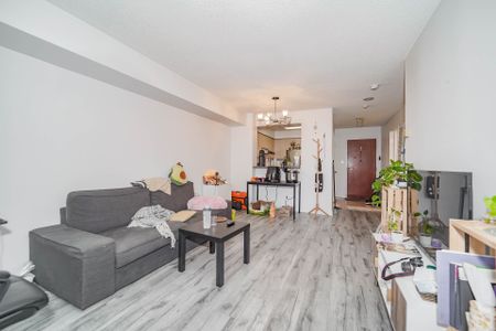 For Lease - 18 Hillcrest Avenue Unit# 801, Toronto, Ontario - Photo 2