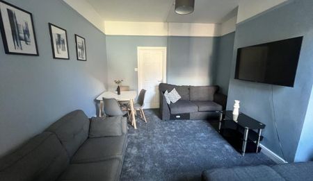 5 bedroom terraced house to rent - Photo 2