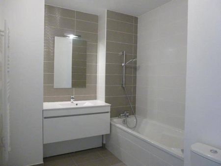 Location appartement récent 2 pièces 43.35 m² à Montpellier (34000) - Photo 2