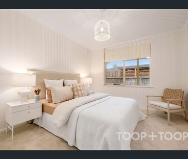 Comfortable & Convenient Unit Right on the Beach! - Photo 4