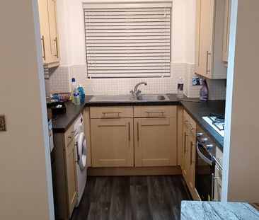 Room in a Shared Flat, Bewick Croft, CV2 - Photo 2