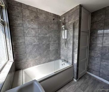 3 bedroom property to rent in Grimsby - Photo 6