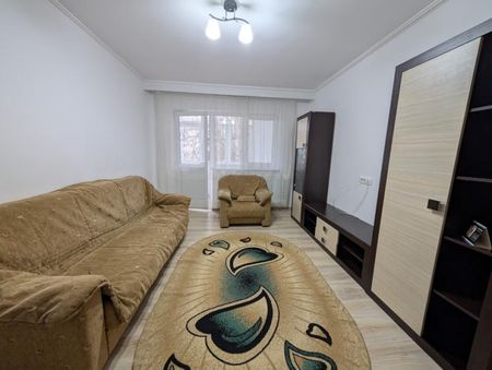 Apartament 2 camere decomandate central etaj 2 - Photo 2