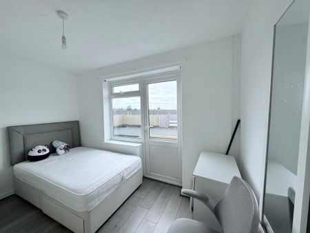 2 bedroom flat to rent - Photo 5