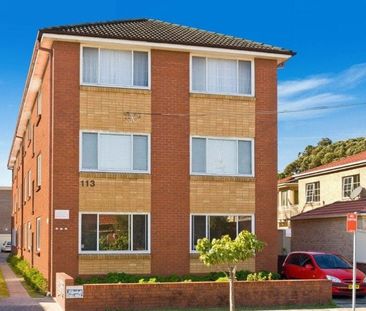 Modern Two Bedroom Living - Photo 6