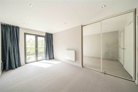 Cowley Road, Oval Quater, SW9 - Photo 2