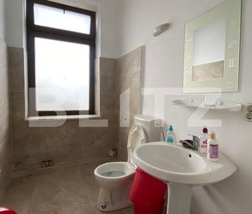 Apartament de 1 camera, 40 mp, decomandat, zona ultracentrala - Photo 2
