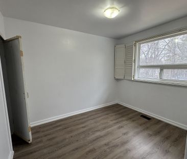 For Lease - 437 Taylor Mills Drive, Richmond Hill, Ontario - Photo 6