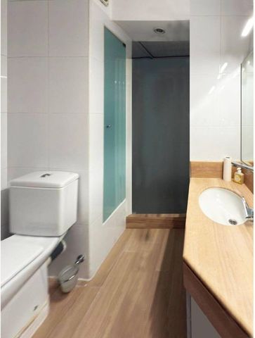 4 room luxury Flat for rent in Valencia, Spain - Photo 4