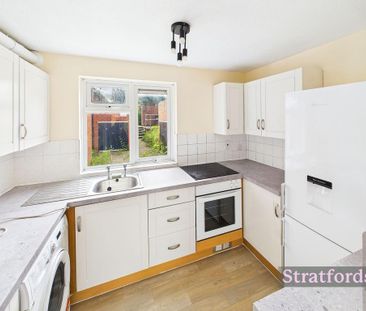2 bedroom maisonette to rent - Photo 2