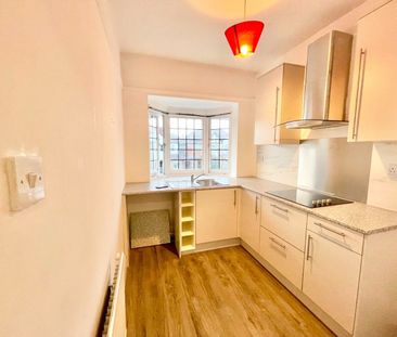 1 Bed Flat, Cecil Road, W3 - Photo 1