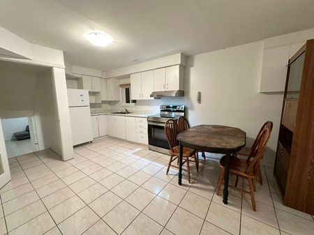 For Lease - 4125 Bishopstoke Lane Unit# Lower, Mississauga, Ontario - Photo 3