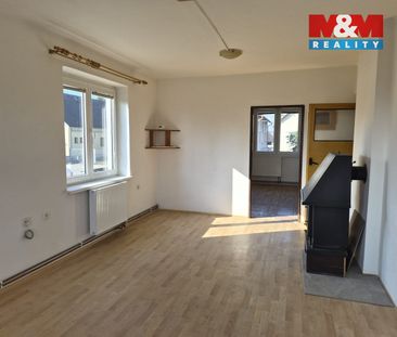 Pronájem bytu 2+1 60 m² - Fotografie 1