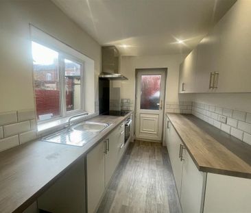 2 bedroom terraced house to rent - Photo 6