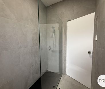 140 Uriarra Road, Crestwood NSW 2620 - House For Rent | Domain - Photo 3