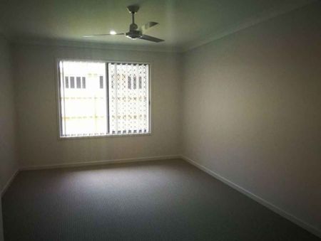 CABOOLTURE - FAMILY & LOCATION - Photo 3