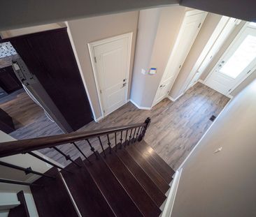 For Lease - 112 Mount Pleasant Street Unit# B, Brantford, Ontario - Photo 3