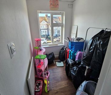 3 bedroom terraced house to rent - Photo 6