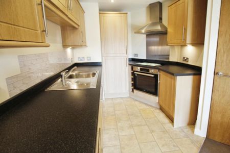 1 bedroom flat to rent - Photo 4