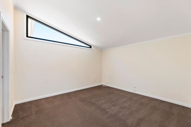 3 Debbie Place, Ringwood North - Photo 1