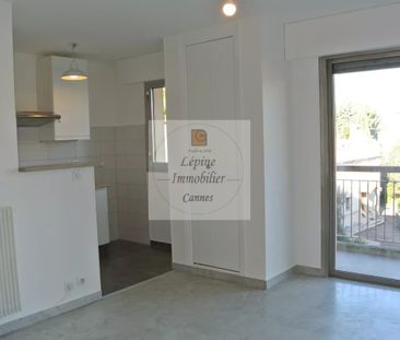 LE CANNET - STUDIO VIDE - PROCHE LYCEE CARNOT - Photo 2