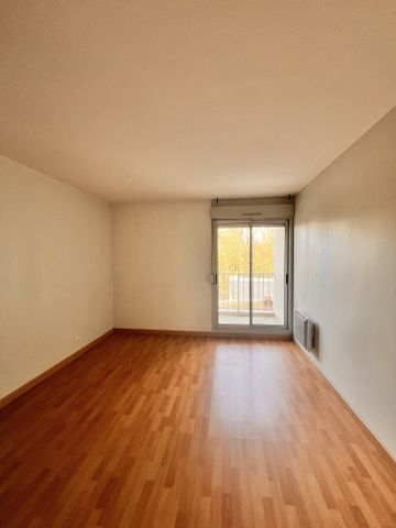 Location Appartement 5 pièces 106m² ORLEANS 45000 - Photo 3