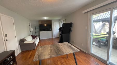 For Lease - 32 Fireside Drive Unit# 1, Toronto, Ontario - Photo 5