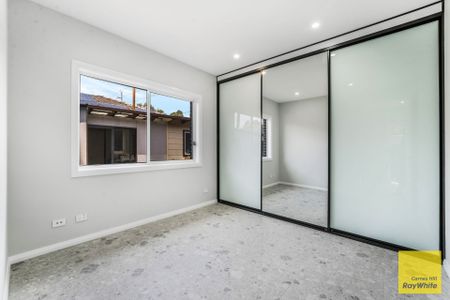 Brand New Luxury Granny Flat - Private, Modern & Spacious - Photo 2