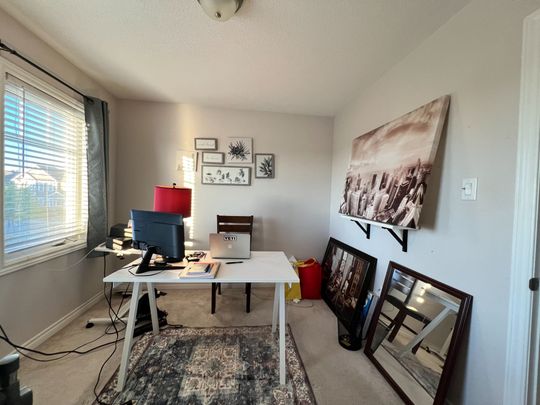 For Lease - 529 Honeylocust Avenue, Kanata, Ontario - Photo 1