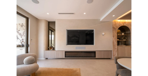 Architectural Luxury in a Prime Beachside Location - Photo 1
