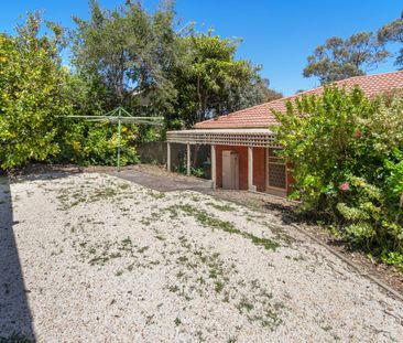 TIDY UNIT WITH VIEWS OF THE CITY! - Photo 3