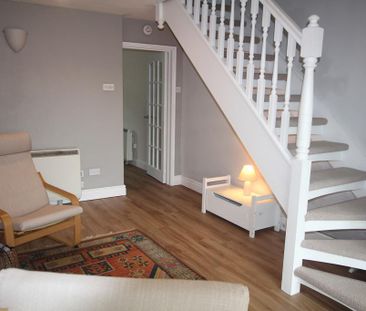 2 bedroom terraced house to rent - Photo 4