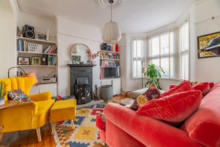 Chingford Road , E17 4PL - Photo 2