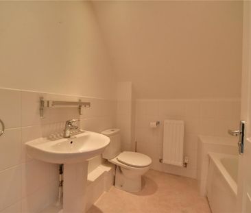 5 bedroom detached house to rent - Photo 6