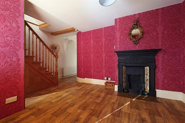 2 bedroom terraced house to rent - Photo 1