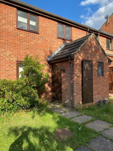 5 bedroom terraced house to rent - Photo 4