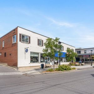 3 CH - 1 SDB - Sainte-Anne-de-Bellevue - $1,770 /mo - Photo 2