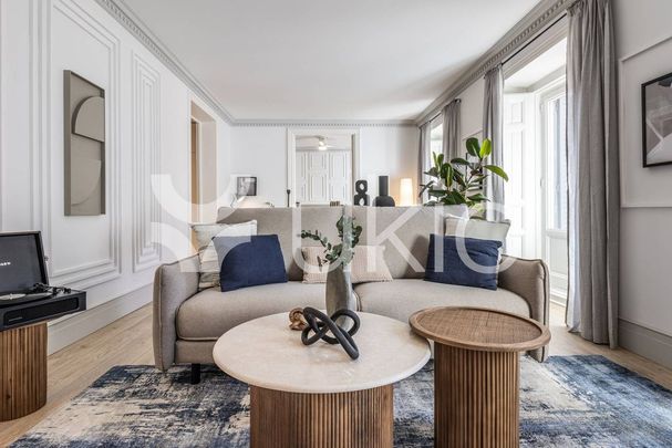 3 room luxury Apartment for rent in Madrid, Spain - Photo 1