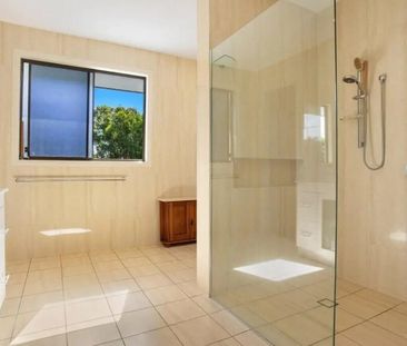 Hope Island - Photo 1