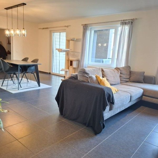 Appartement te huur in Berlare voor € 825 met 2 slaapkamers - Foto 1