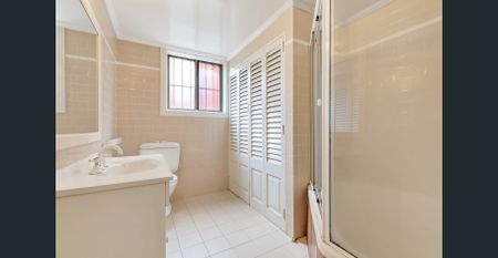 Two Bedroom Coastal Living - Photo 4